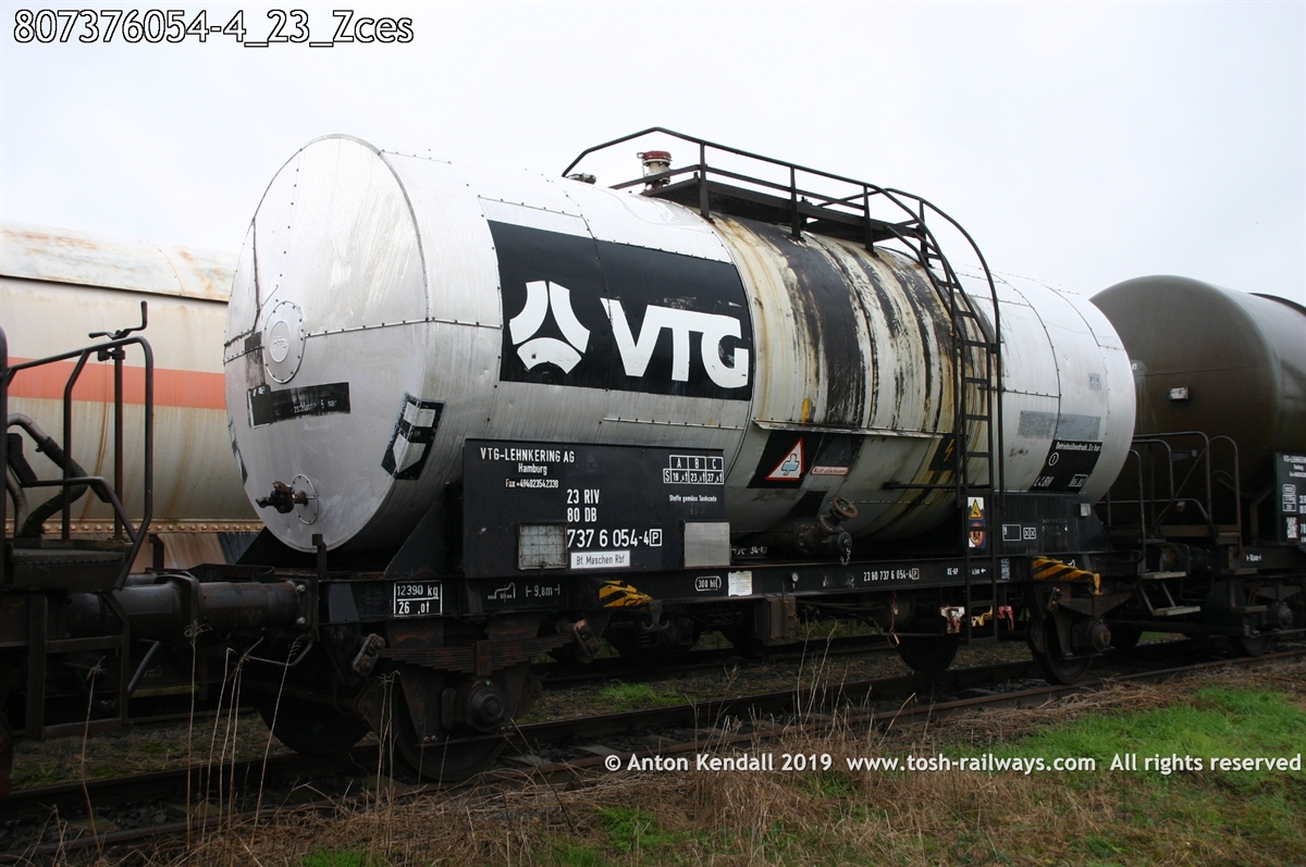 807376054-4_23_Zces.jpg
